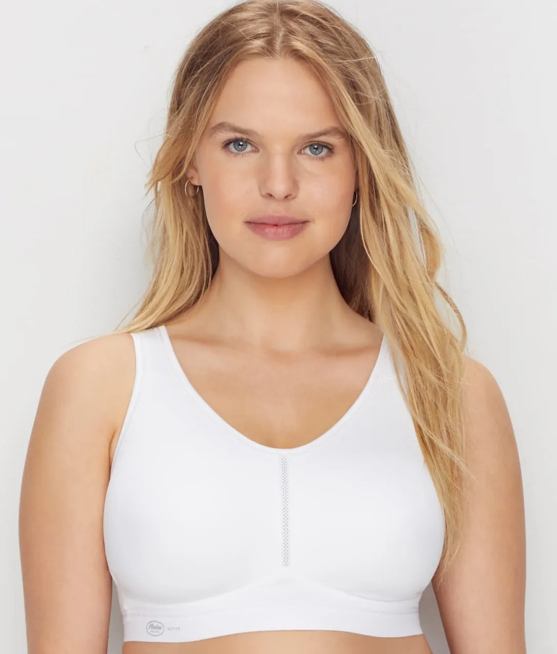 Active Light and Firm Wire-Free Sports Bra