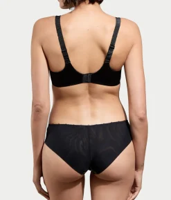 Agathe Shorty