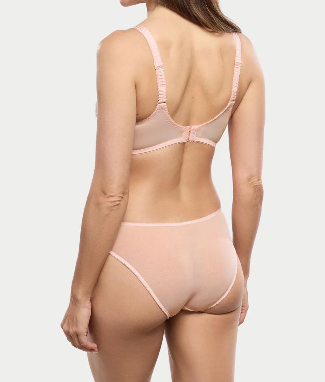 Amour Brief