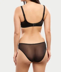 Amour Brief
