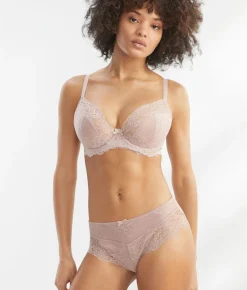 Ana Brief