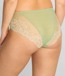 Ana Lacey Full Brief