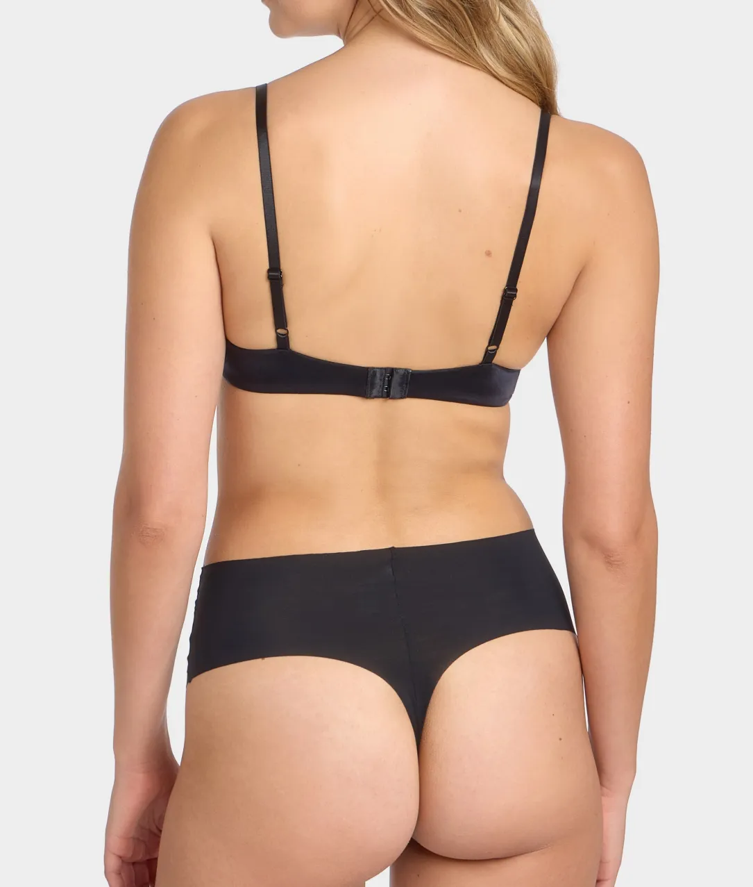 b.Bare High-Waist Thong