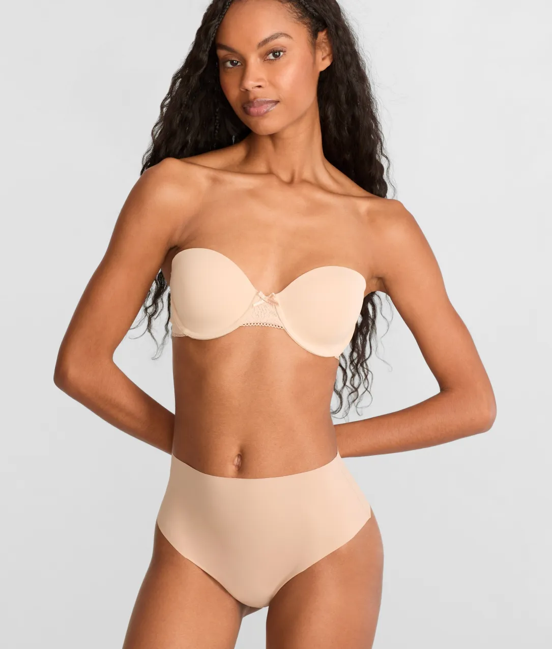 b.Bare High-Waist Thong