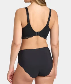 Cesile Full Brief