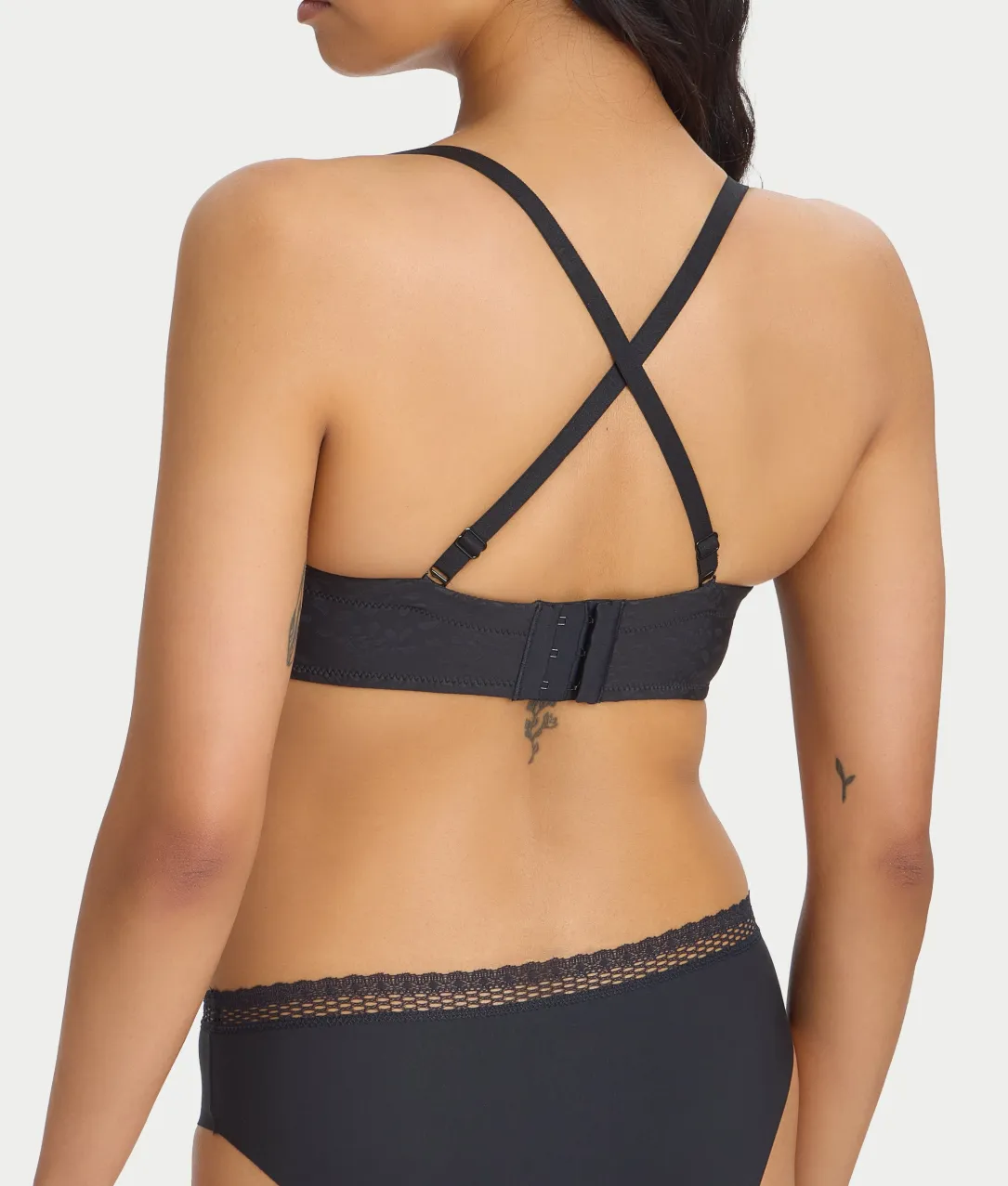 Comfort Chic Strapless Bra
