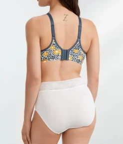 Comfort Touch Brief