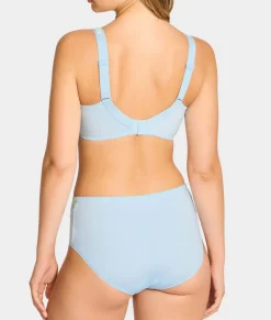 Deauville Brief