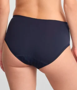 Deauville Brief