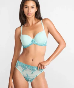 Embrace Lace T-Shirt Bra