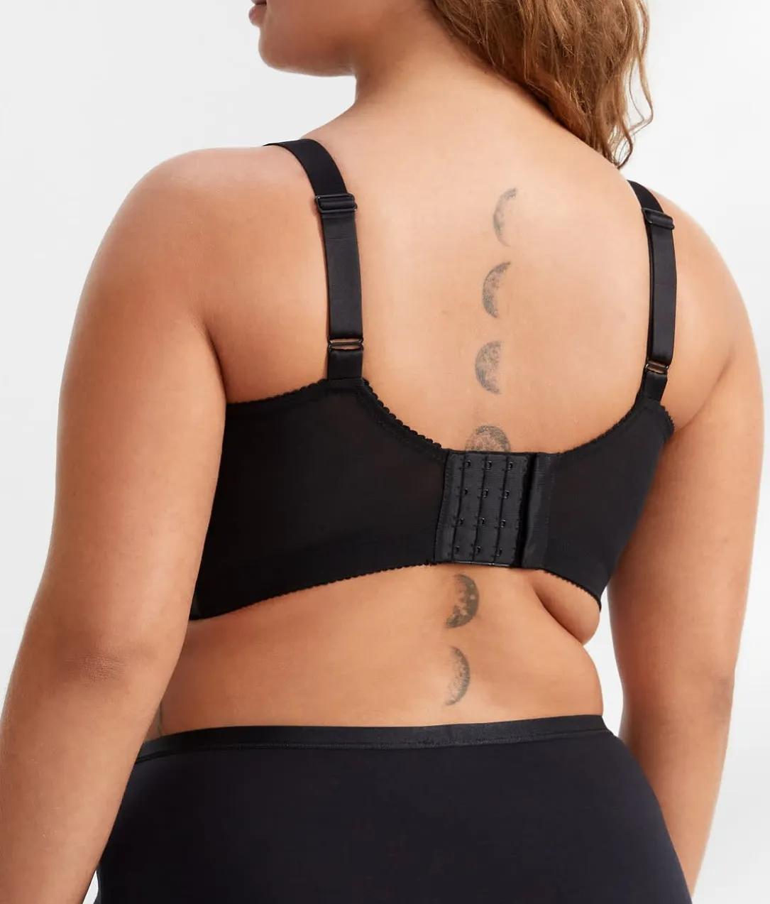Embroidered Microfiber Wire-Free Bra