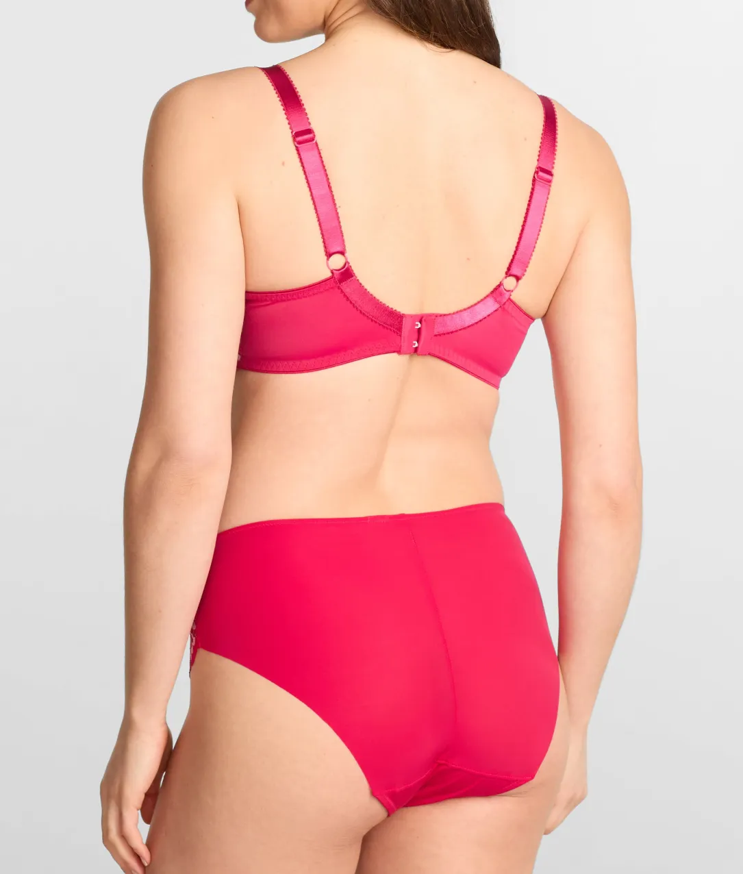 Emmaline Brief