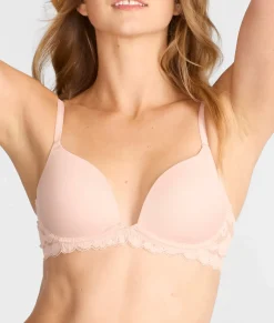 Feeling Famous Wire-Free Push-Up Bra