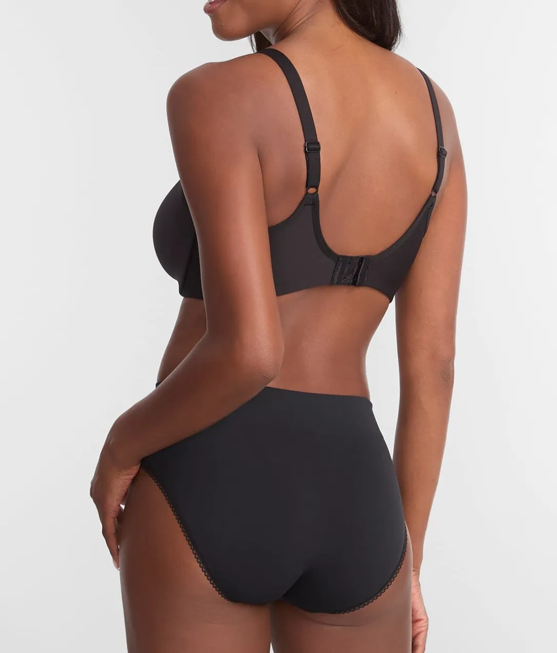 Feeling Flexible Hi-Cut Brief