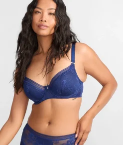 Fusion Lace Padded Plunge Bra