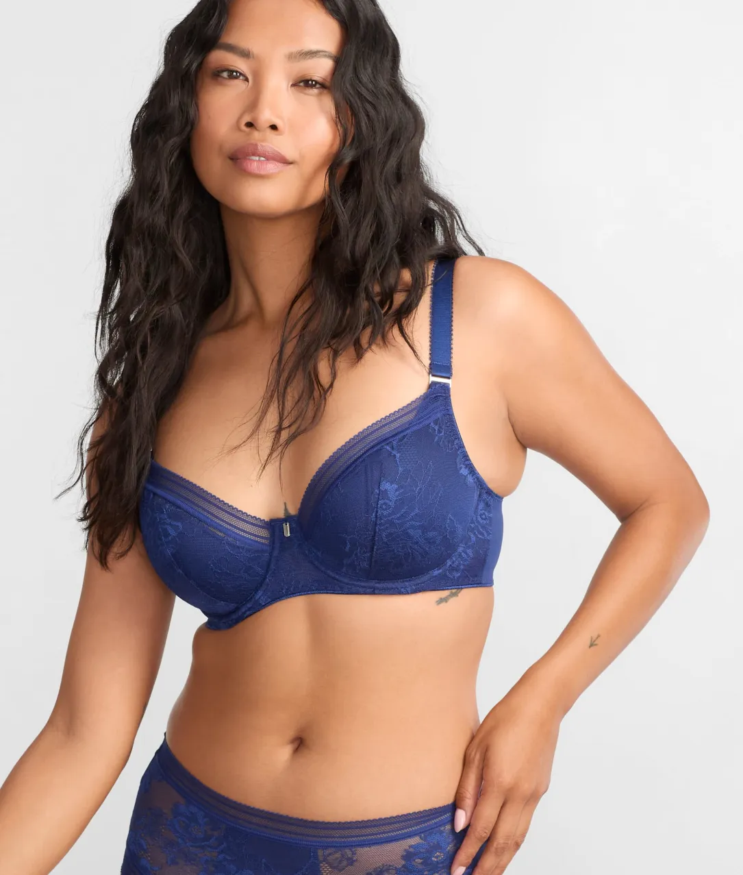 Fusion Lace Padded Plunge Bra
