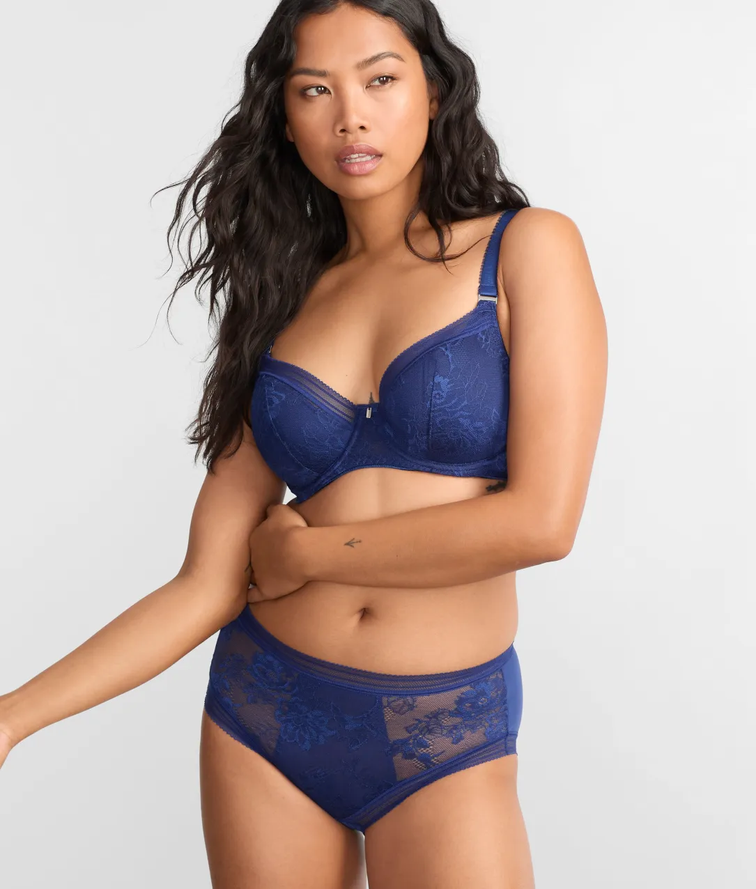 Fusion Lace Padded Plunge Bra