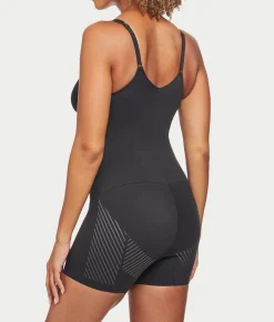Iconic Core Mid-Thigh Booty Lift Shaping Bodysuit