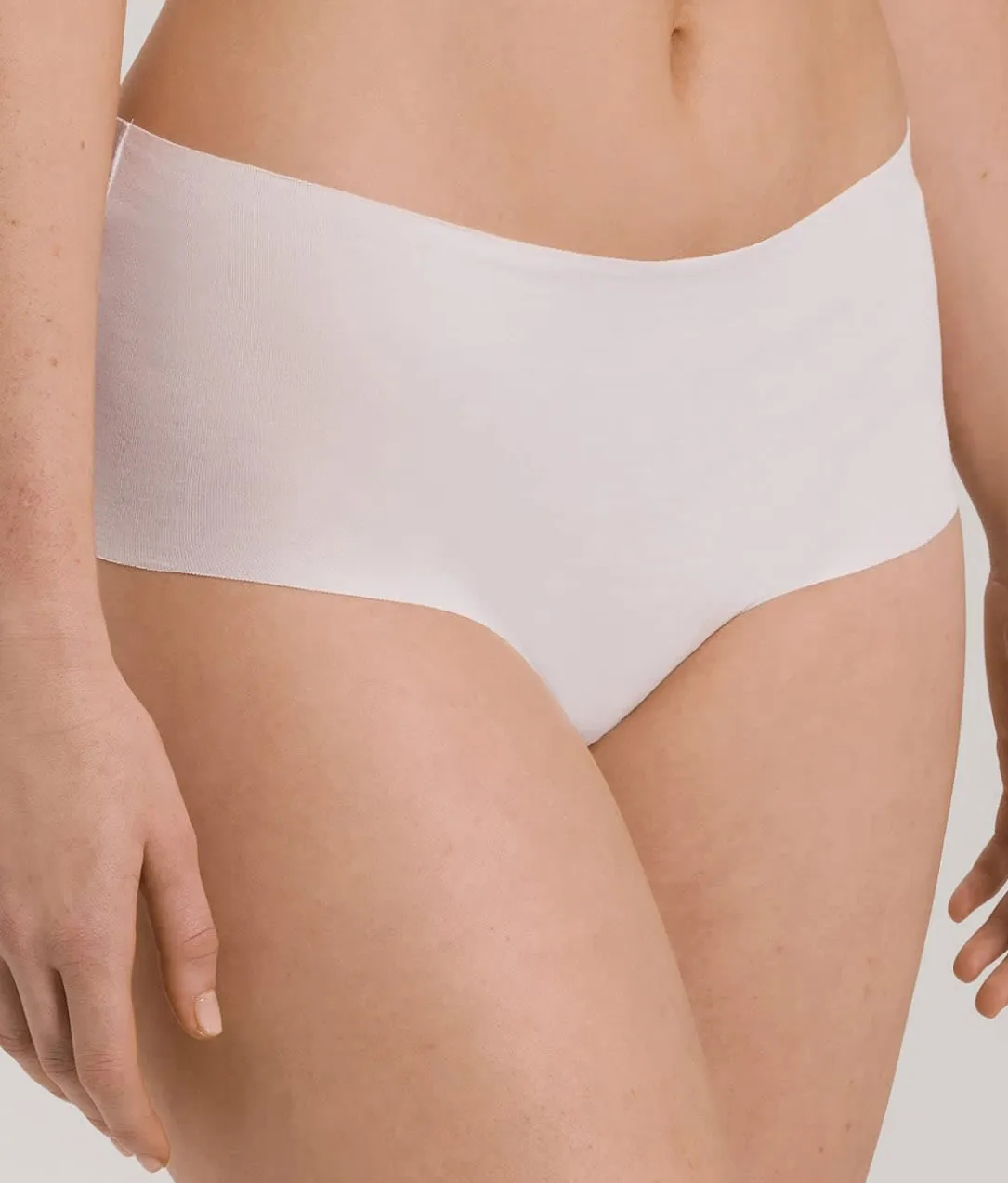 Invisible Cotton Full Brief