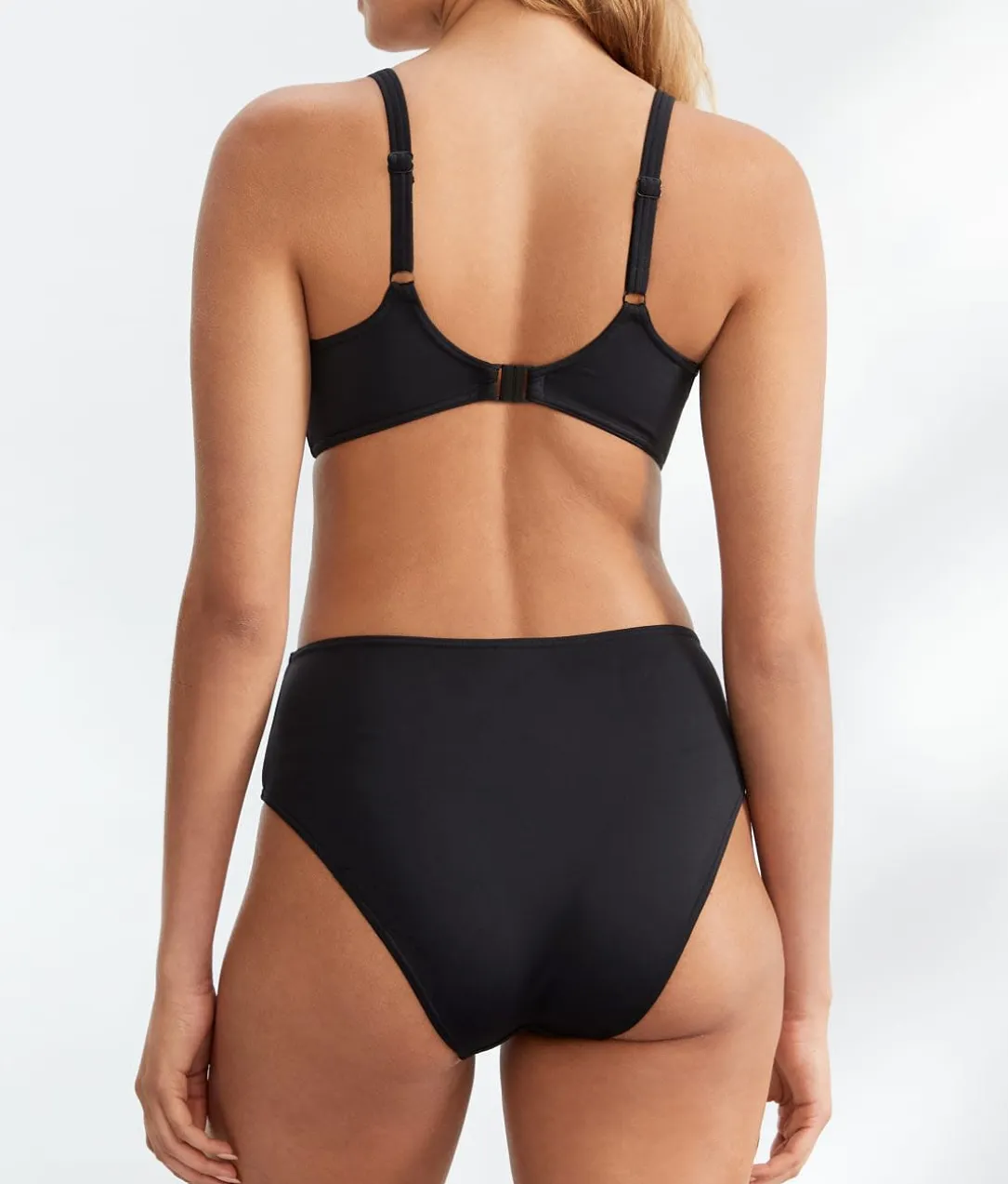 Jewel Cove Sweetheart Bikini Top