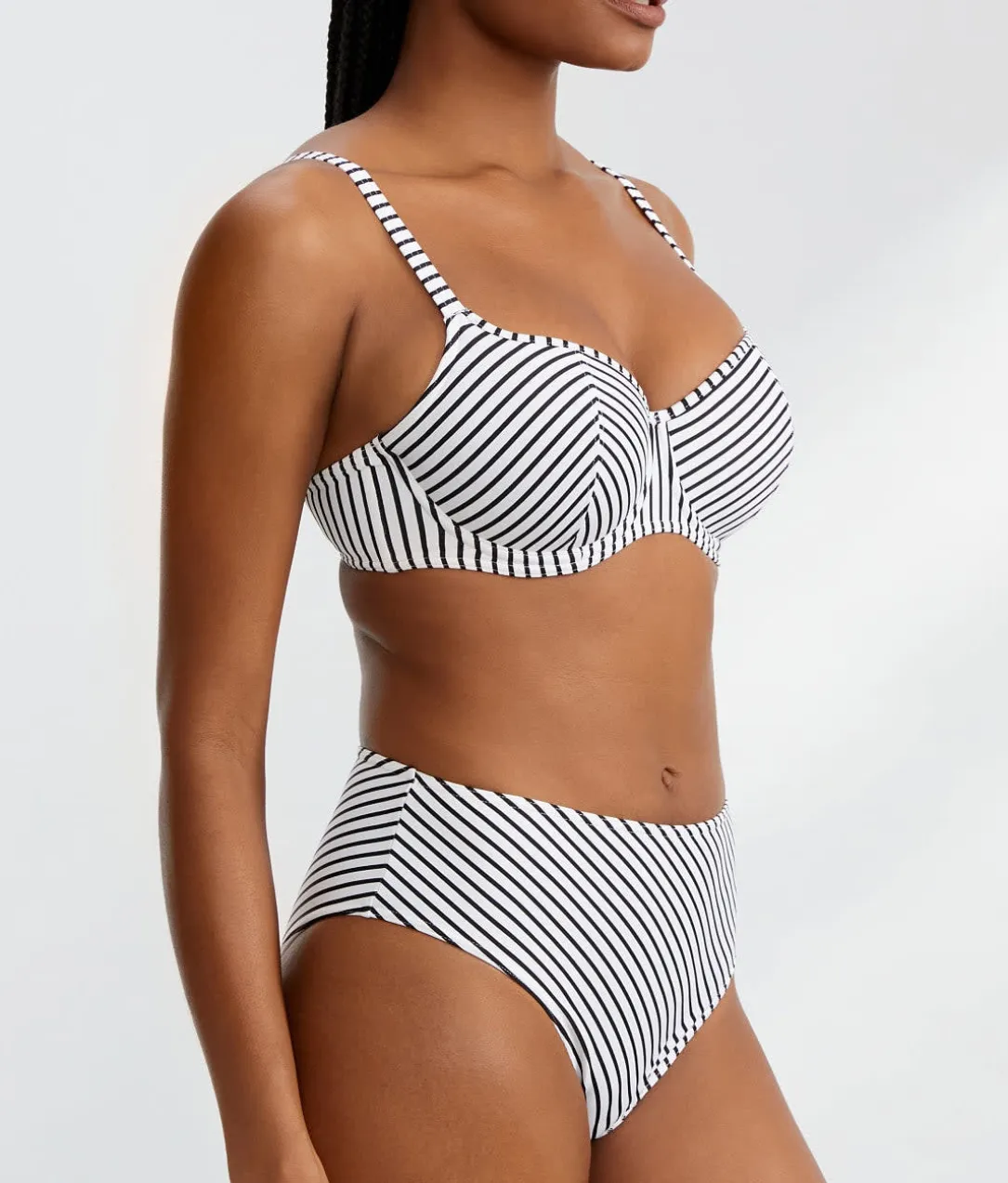 Jewel Cove Sweetheart Bikini Top