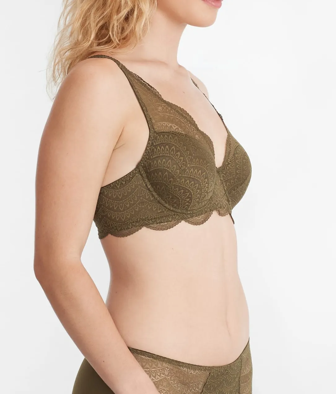 Karma 3D Triangle Lace Bra