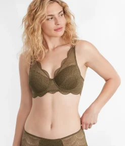 Karma 3D Triangle Lace Bra
