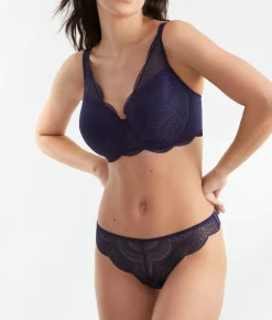 Karma 3D Triangle Lace Bra