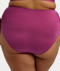 Keira Brief