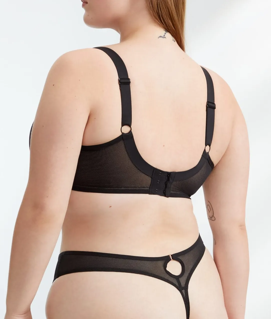 Kintai Plunge Bra