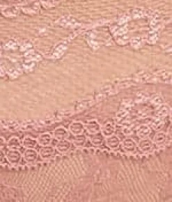 Lace Kiss Thong
