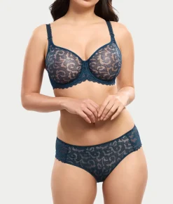 Leia Brief