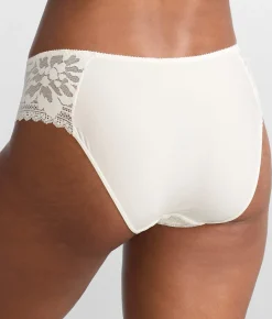 Leia Brief