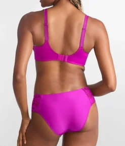 Leia Brief