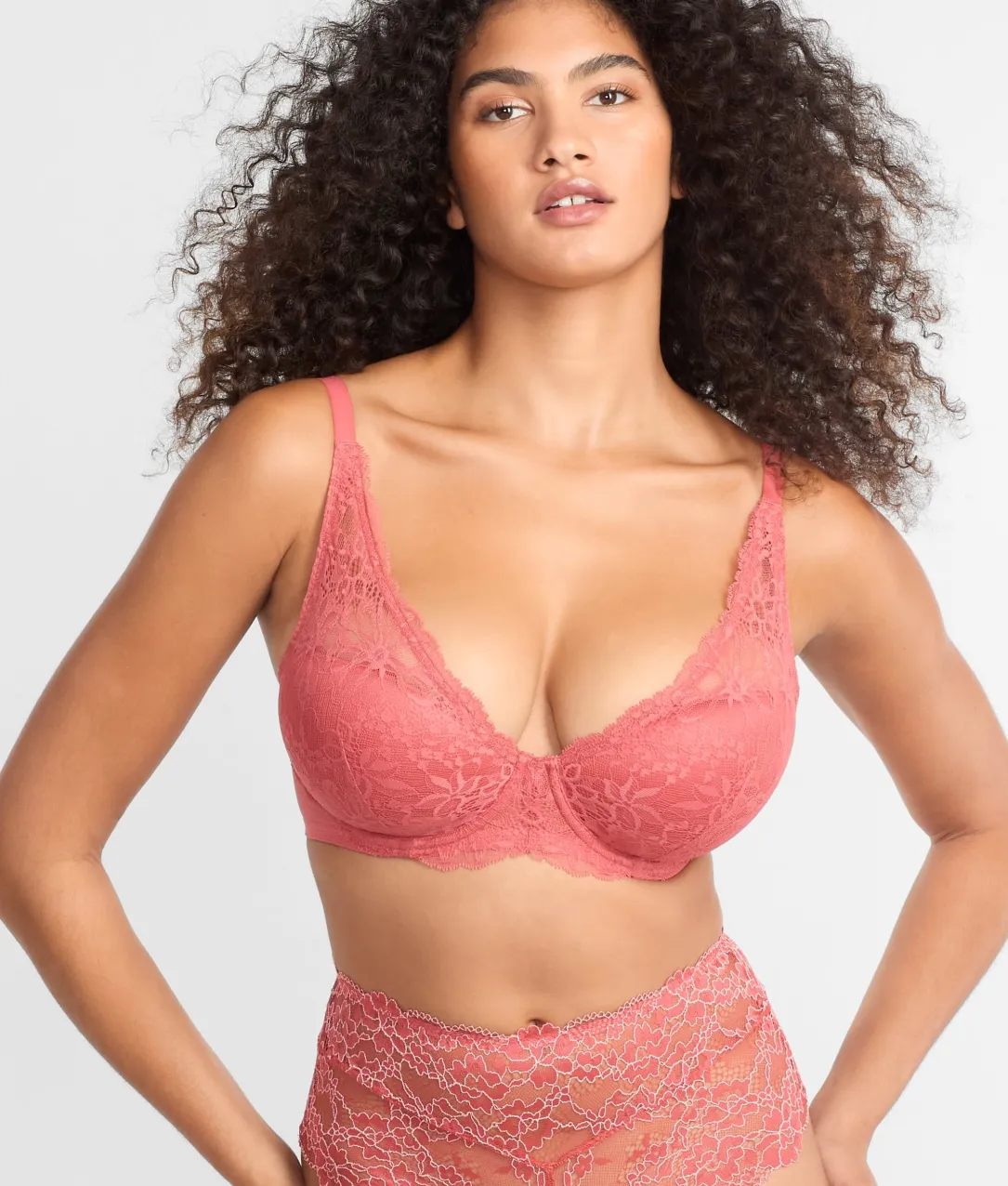 Lightly Lined Lace Plunge Bra