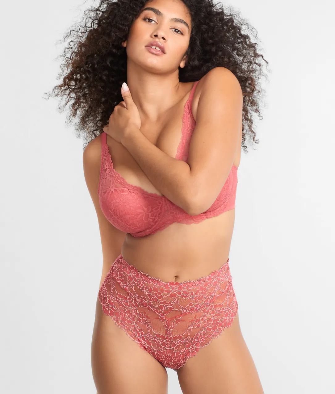 Lightly Lined Lace Plunge Bra