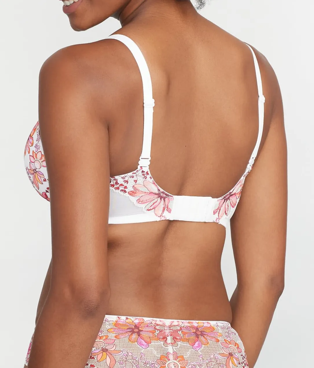 Lightly Lined Lace Plunge Bra