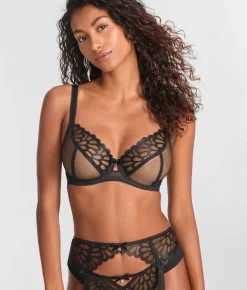 Loveland Plunge Bra