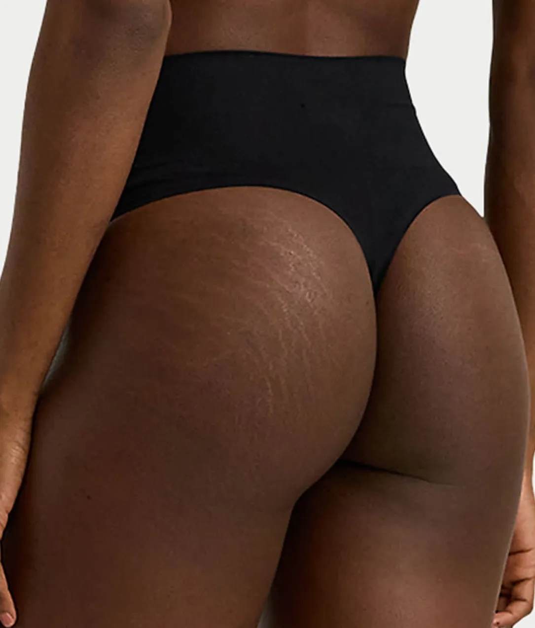 Luxe Smoothing High-Waist Thong