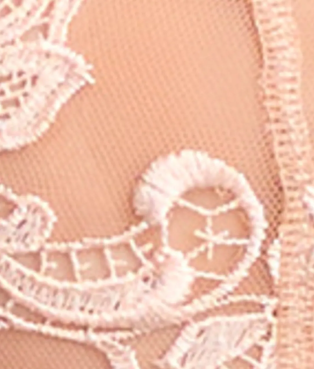 Saga Demi Bra