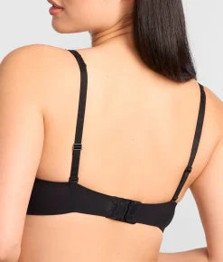 Saga Demi Bra