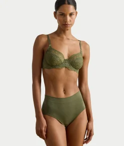 Seamless Brief