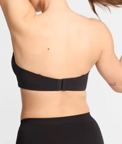 Self-Assured Push-Up Strapless Bra