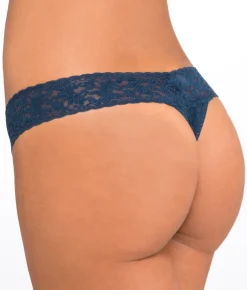 Signature Lace Low Rise Thong