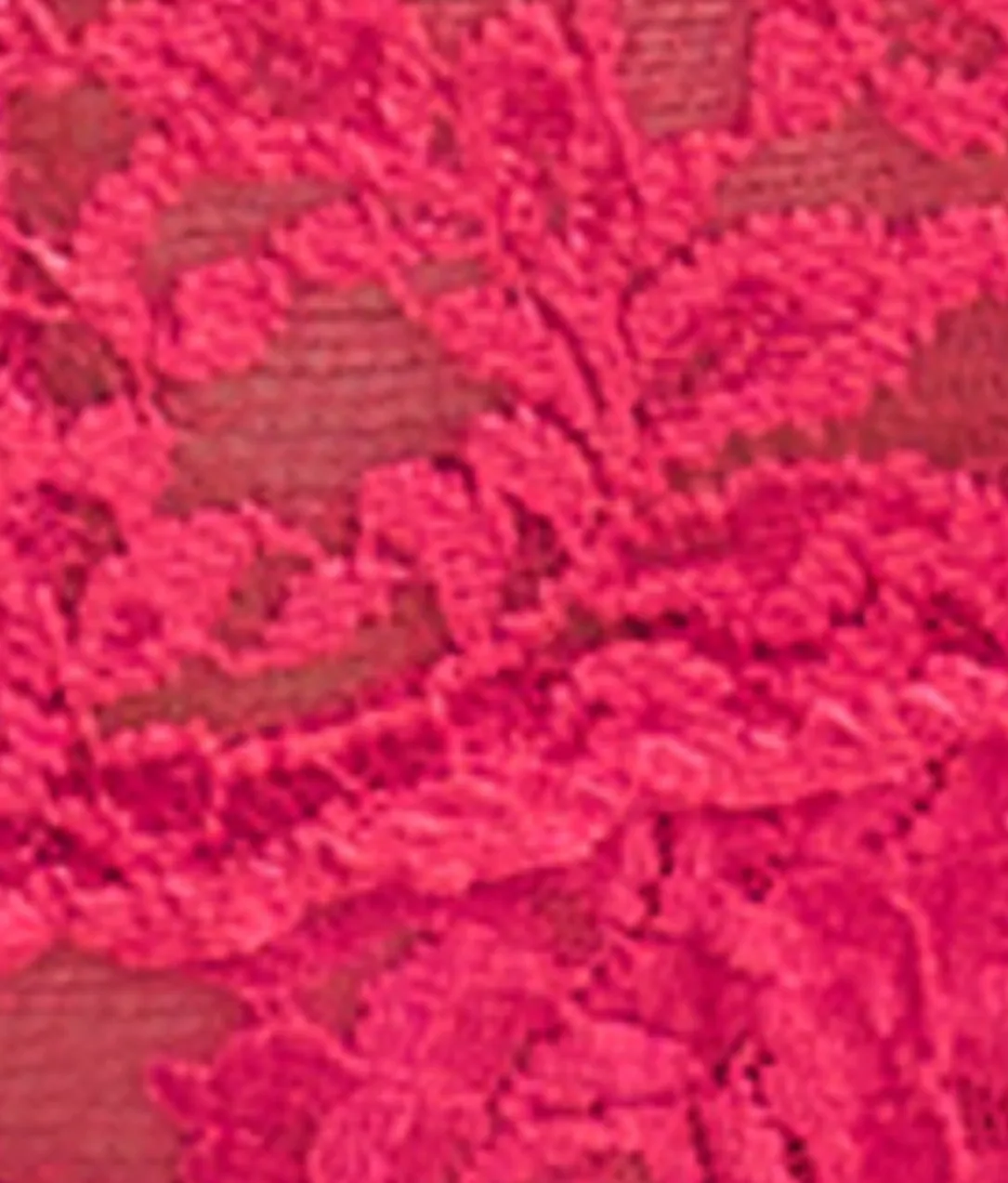 Signature Lace Low Rise Thong