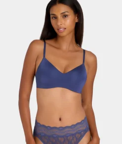 Spotlight Wire-Free Contour Bra