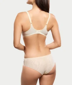 Tess Shorty