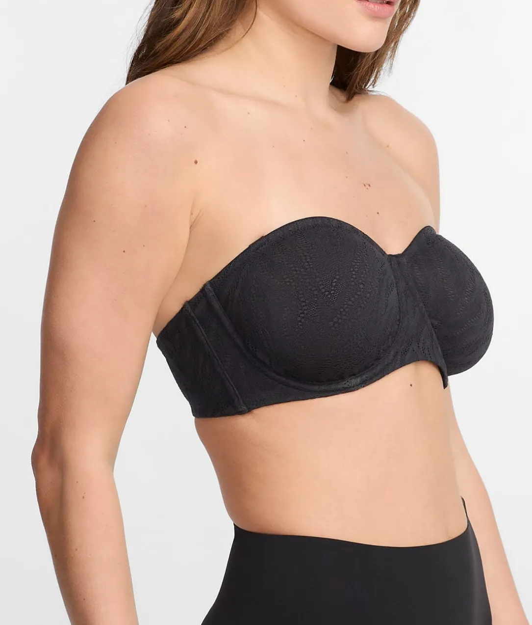 The Absolute Minimizer Strapless Bra
