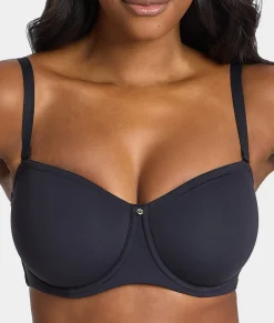 The Absolute Minimizer Strapless Bra