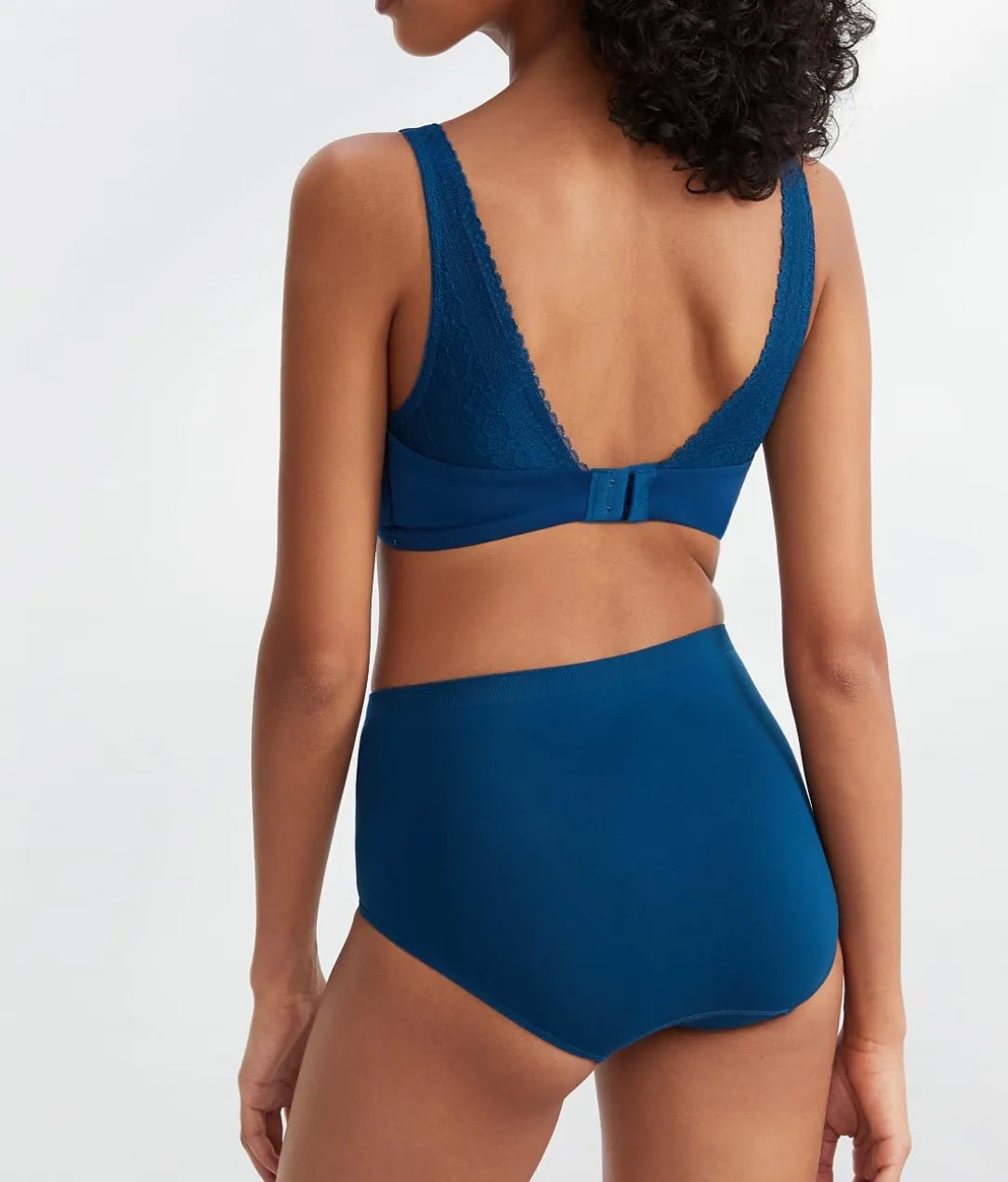 The Easy Everyday Seamless Brief